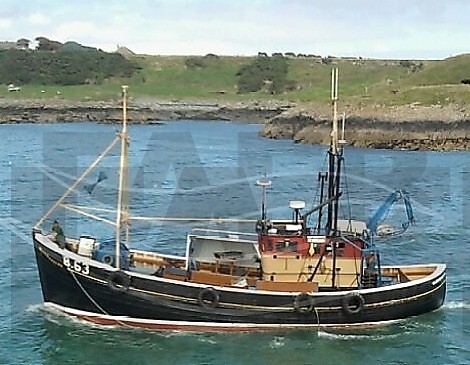 Wooden trawler, Are glass - FAFB