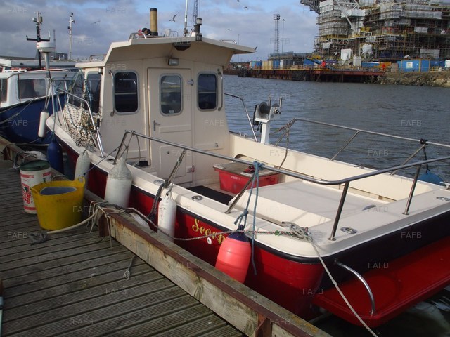 Fishing Boat For Sale: Hellraiser Fishing Boat For Sale